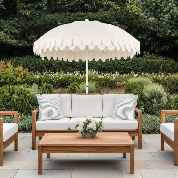 beige patio umbrella with white fringe JONATHAN Y Horizon 6.5 ft. Classic MidCentury Scalloped Fringe Market Beach  Umbrella in Cream/White, White Pole UMB1004C