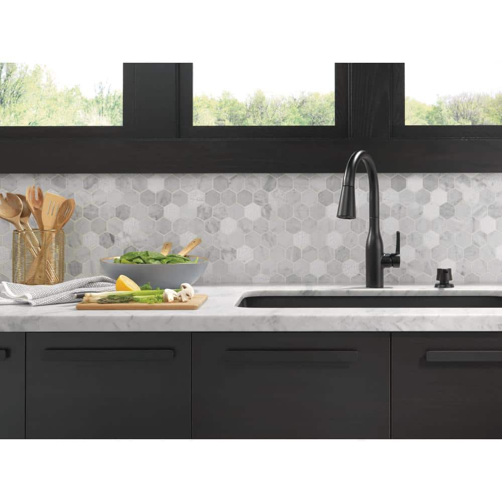 Matte Black Ceramic Single Handle Pull-Down Kitchen Faucet