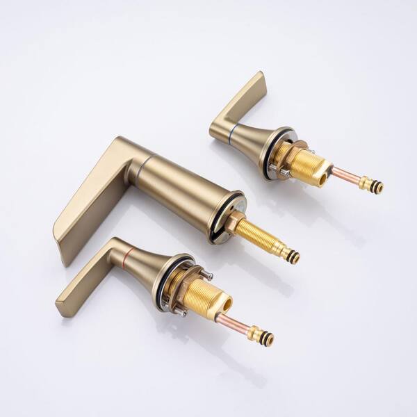 Flynama Double Handle Bathroom Faucet with Rotatable spout design
