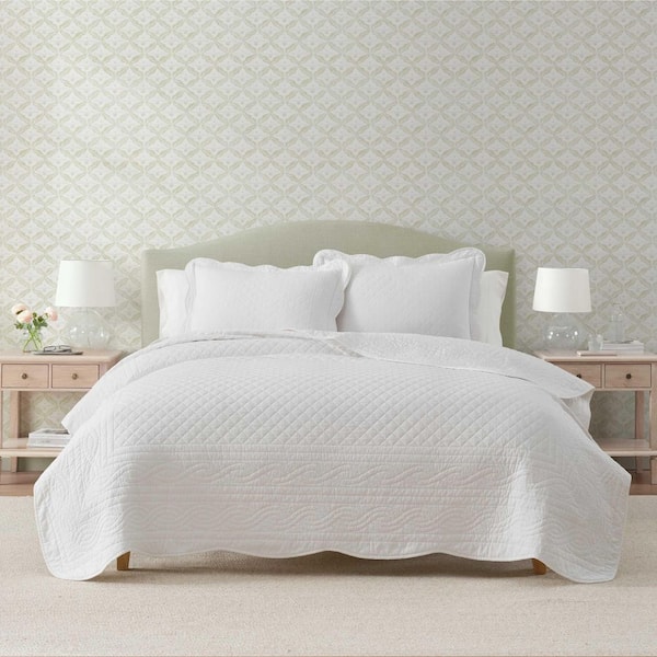 Vintage Scallop 2-Piece Sparkling White Cotton Percale Twin Quilt Set