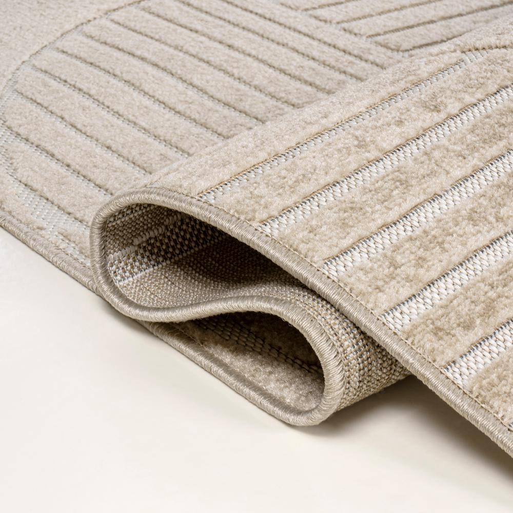 Beige and Cream Geometric High-Low Indoor/Outdoor Rug 3x5