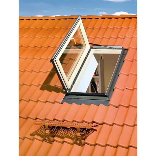 Egress Window 22-1/2 in. x 37-1/2 in. Venting Roof Access Skylight with Tempered Glass, LowE