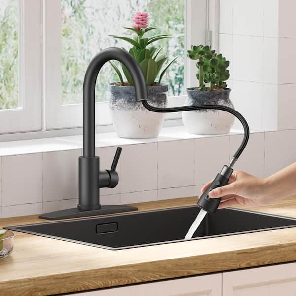 Single Handle Pull Down Sprayer Kitchen Faucet High-Arc Kitchen Sink Faucet with Deck Plate in Black Matte