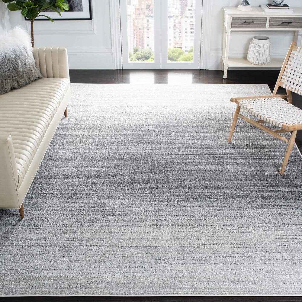 Grey and Ivory Ombre Hand-knotted Synthetic Area Rug