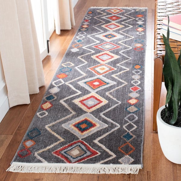 Farmhouse 2 ft. x 7 ft. Dark Gray/Gold Diamond Zig-Zag Runner Rug