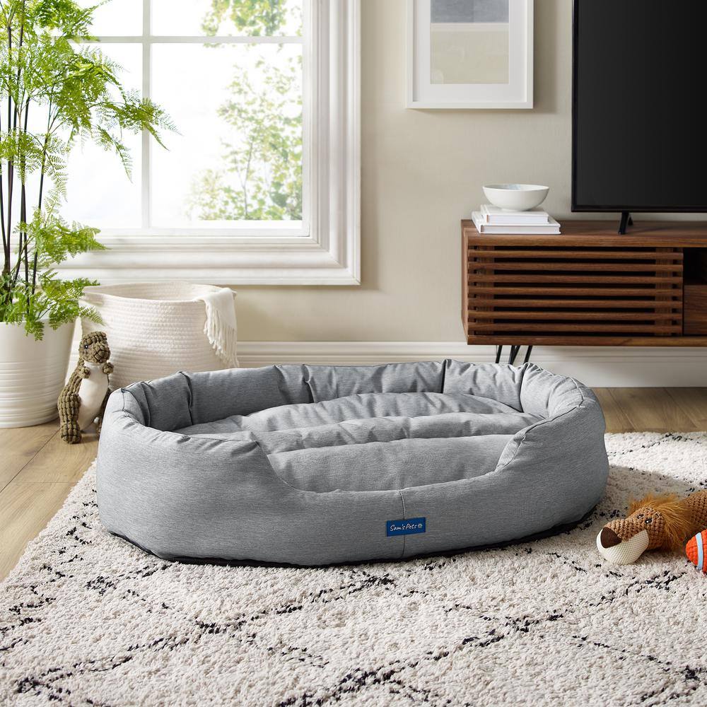 Medium Gray Water Resistant Round Pet Bed