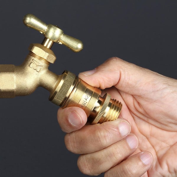 GORILLA EASY CONNECT 3/4 in. Standard GHT Locking Lead-Free Brass