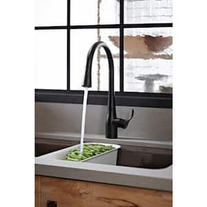 Simplice Single-Handle Pull-Down Sprayer Kitchen Faucet with DockNetik and Sweep Spray in Matte Black