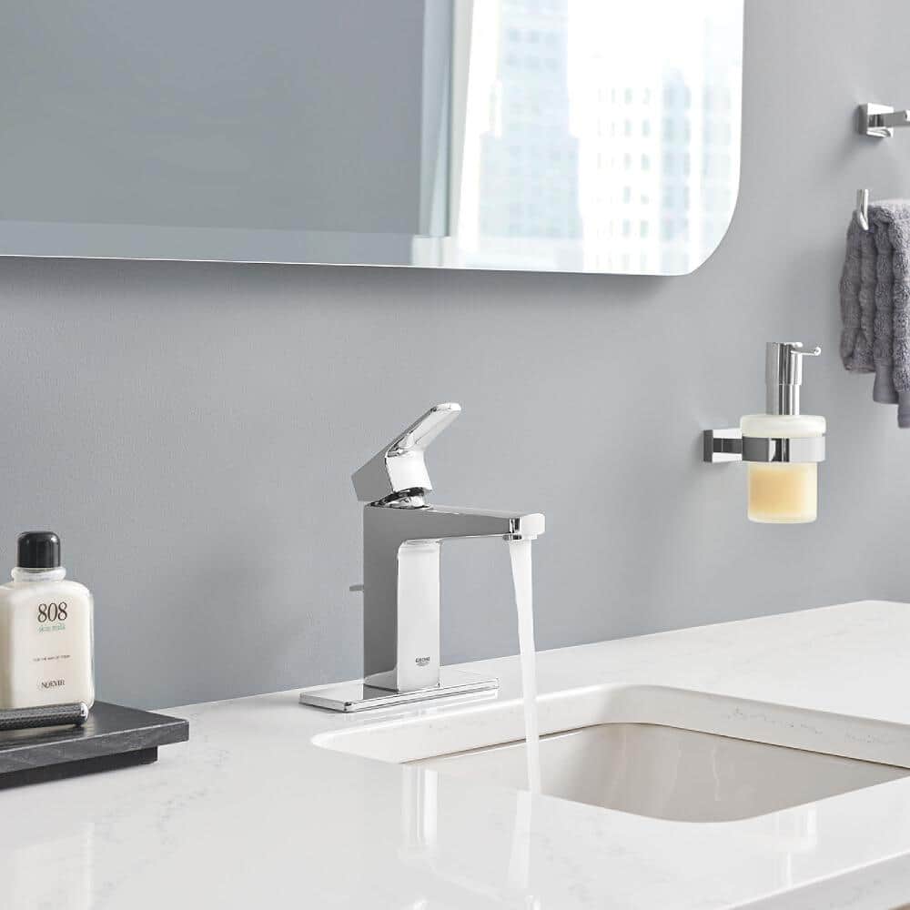 Tallinn Starlight Chrome Single-Handle Bathroom Faucet