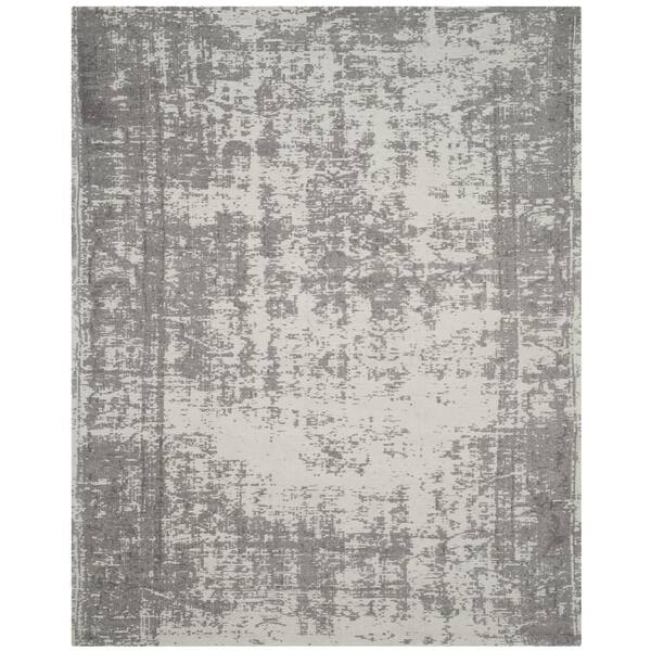 SAFAVIEH Classic Vintage Silver/Ivory 8 ft. x 10 ft. Border Area Rug