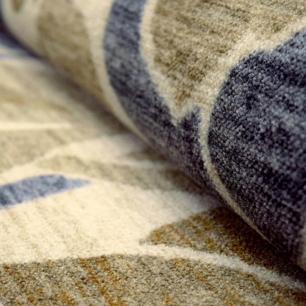 Roselyn Blue and Beige Floral Synthetic 2' x 3' Area Rug