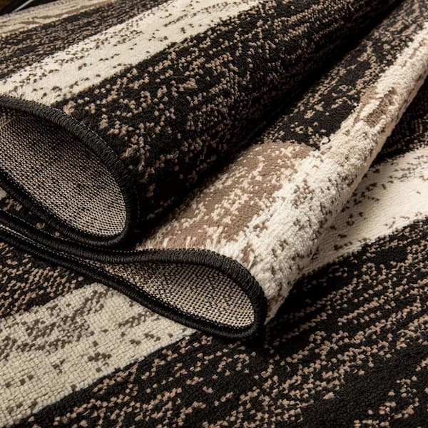 Bernadette Chocolate 8 X 10 ft. Loomed Abstract Polypropylene Rectangle Area Rug