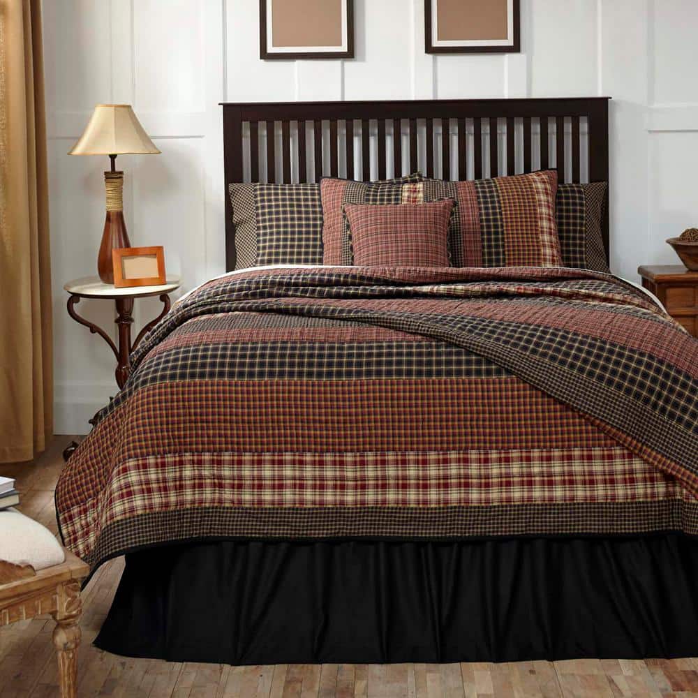Beckham Queen Black and Red Cotton Reversible Quilt Set