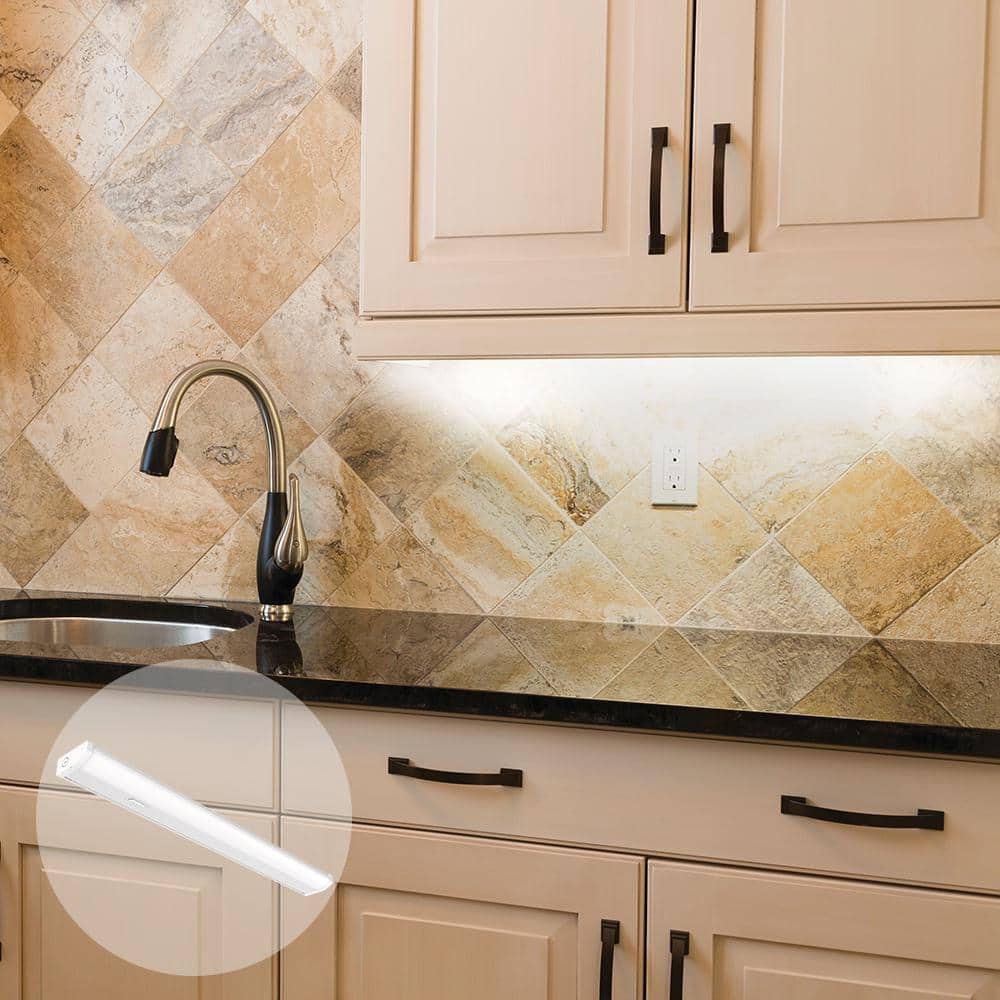 24-Inch Gloss White Metal LED Under Cabinet Light Bar