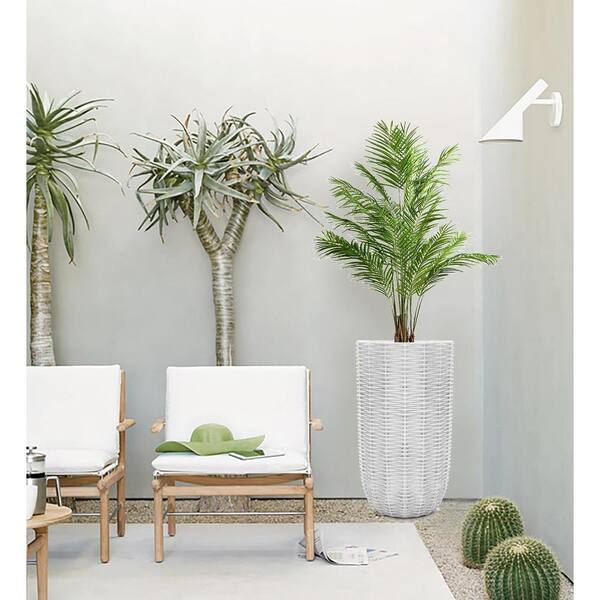 https://images.thdstatic.com/productImages/d609b04a-2ef2-4787-a636-fd0c05c9aa4a/svn/off-white-luxenhome-plant-pots-whpl1659-4f_600.jpg