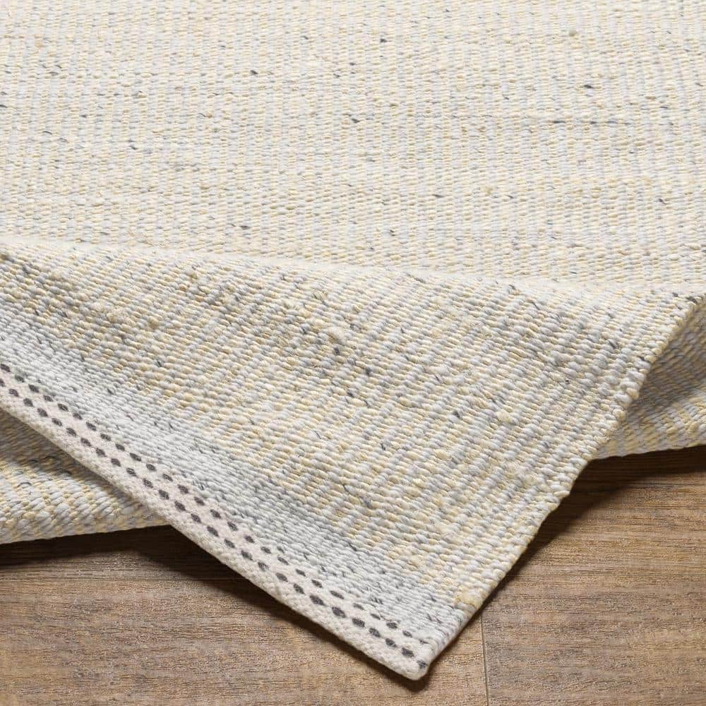 Handmade Black and Beige Wool Tufted 5' x 7' Rug