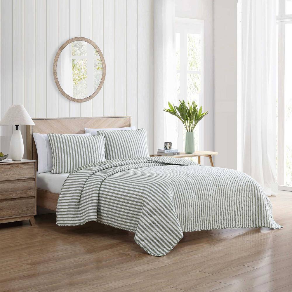 Ivory and Sage Reversible Cotton King Quilt Set