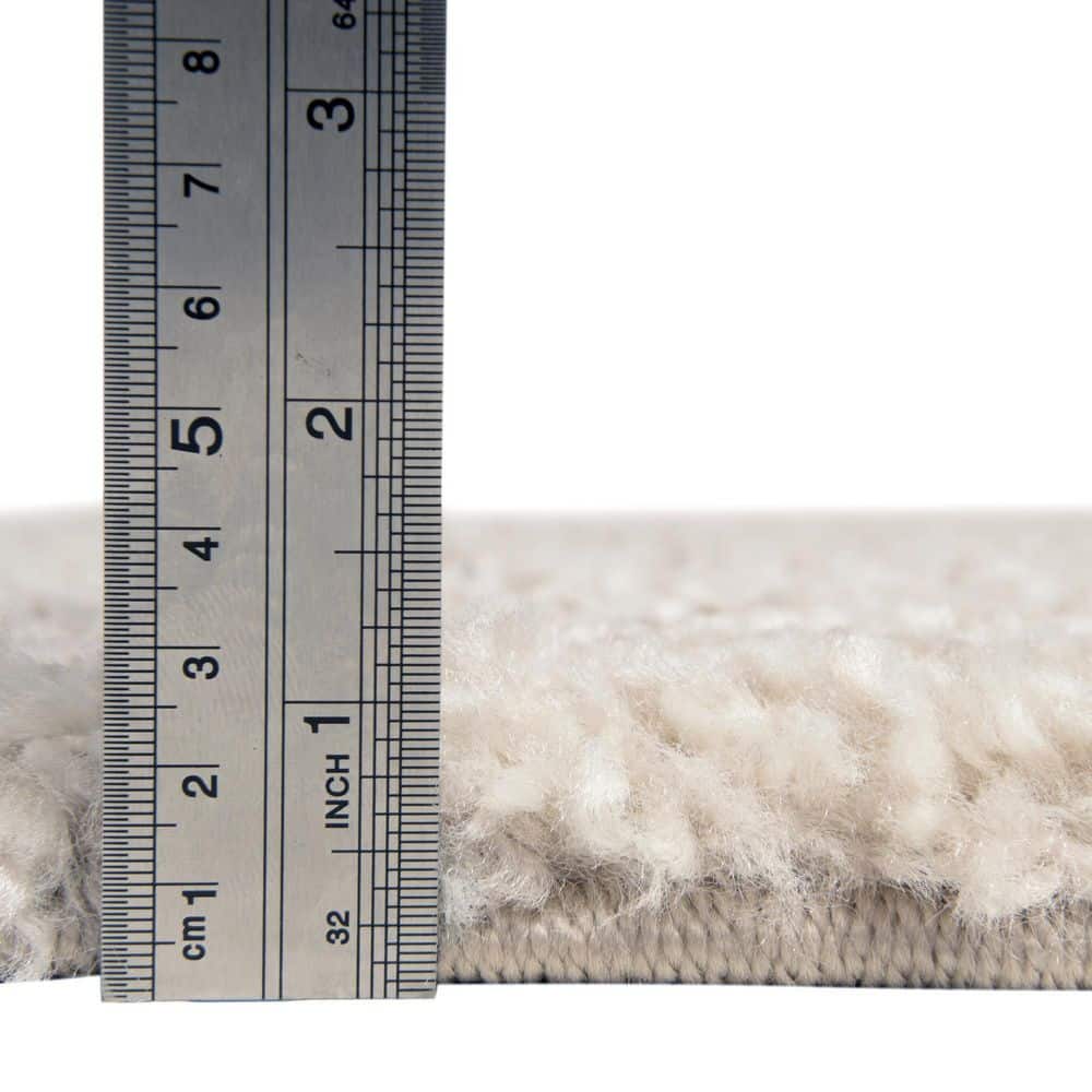 Ivory Shag Synthetic 8'x10' Rectangular Easy-Care Rug