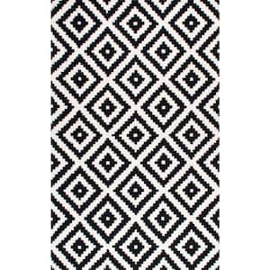 Kellee Contemporary Black 2 ft. x 3 ft. Area Rug
