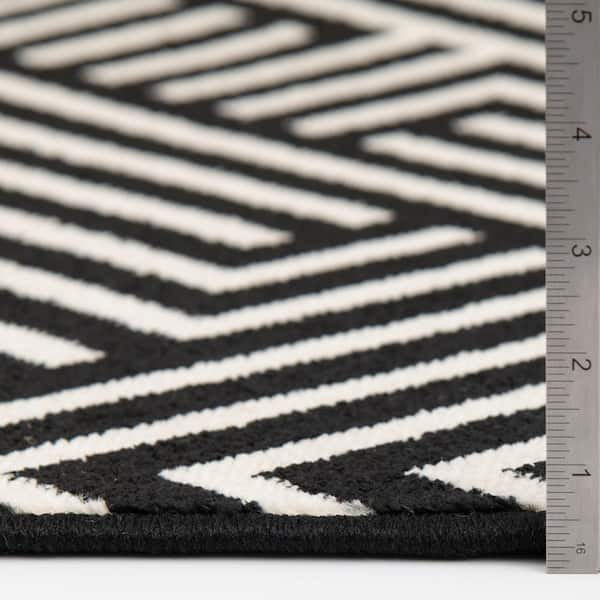 Black & White Cotton Door mat Rug Indoor Outdoor - 2x3' Zig Zag