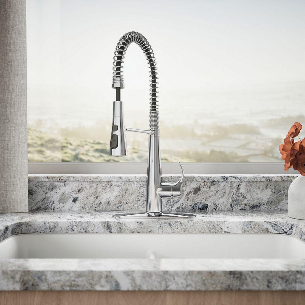 Polished Chrome Semi-Professional Kitchen Faucet with Pull-Out Spray