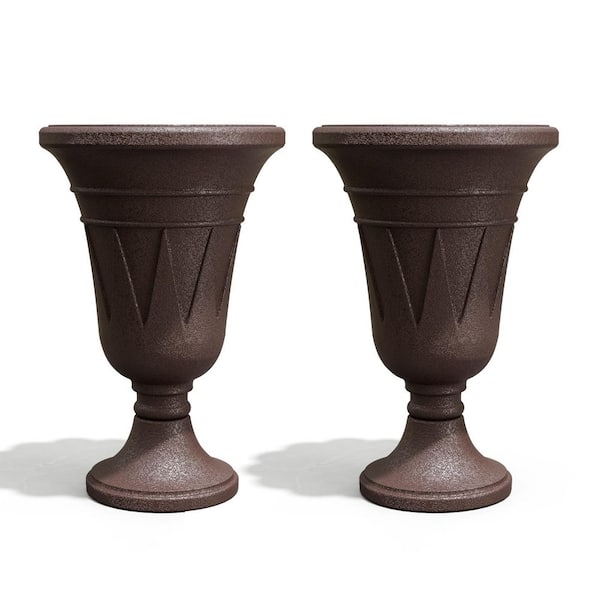 Glitzhome 13 in. H Black Metal Tricycle Planter Stand with