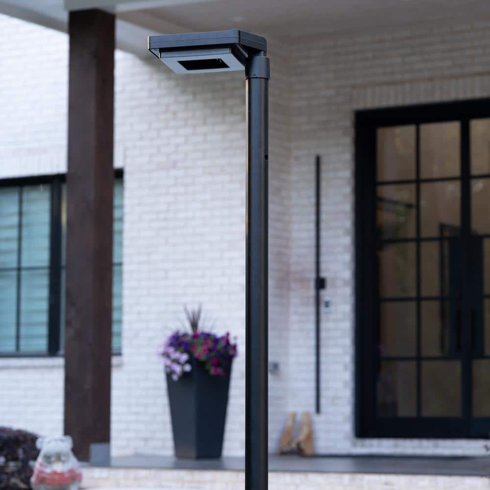Black Aluminum Modern LED Solar Lamp Post Light