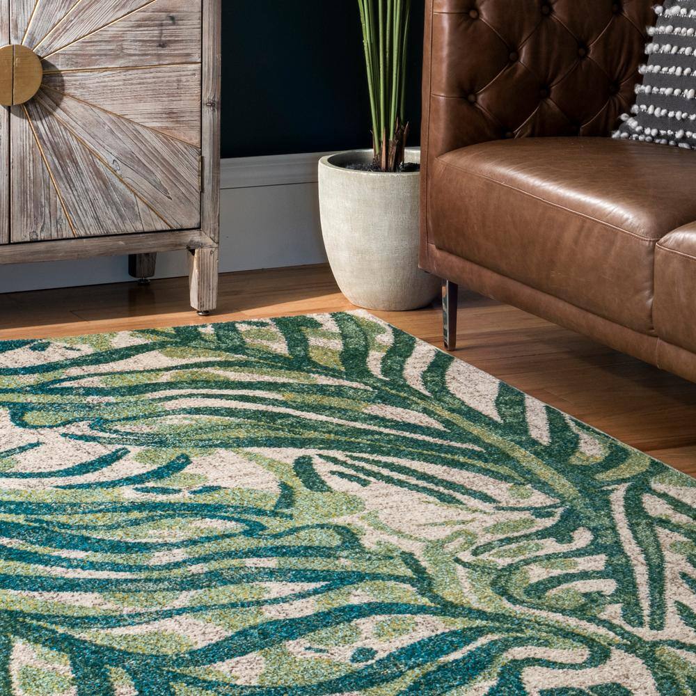 Cali Green and Ivory Floral Synthetic 8' x 11' Area Rug
