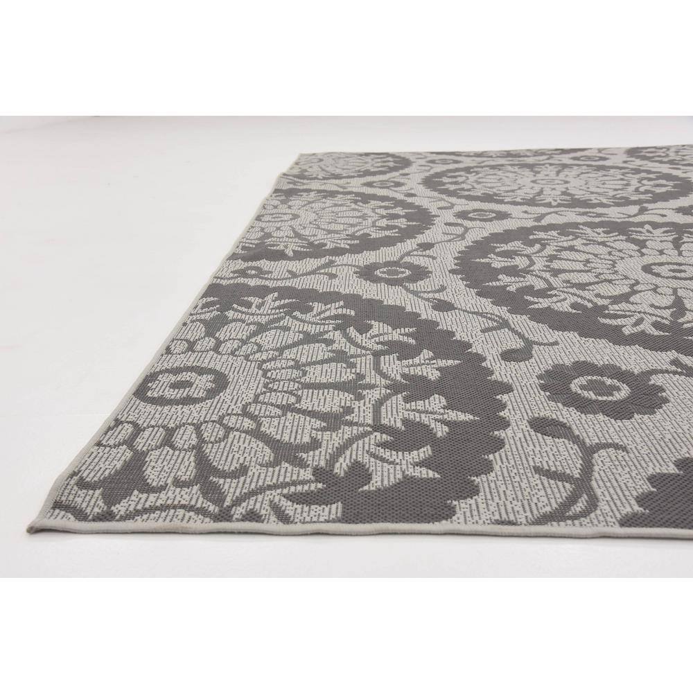 Gray Abstract Easy-Care Synthetic Outdoor Rug 9' x 12'