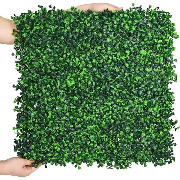 Justincity 20 x 20 Grass Wall Plastic Garden Fence Boxwood Panels Indoor/Outdoor Decoration in Green (12-Pieces)