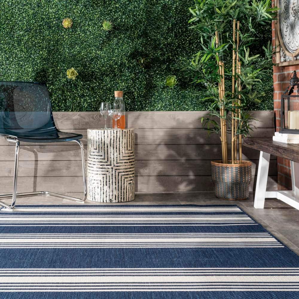 Navy and White Round Synthetic Striped Area Rug, 6' 7"