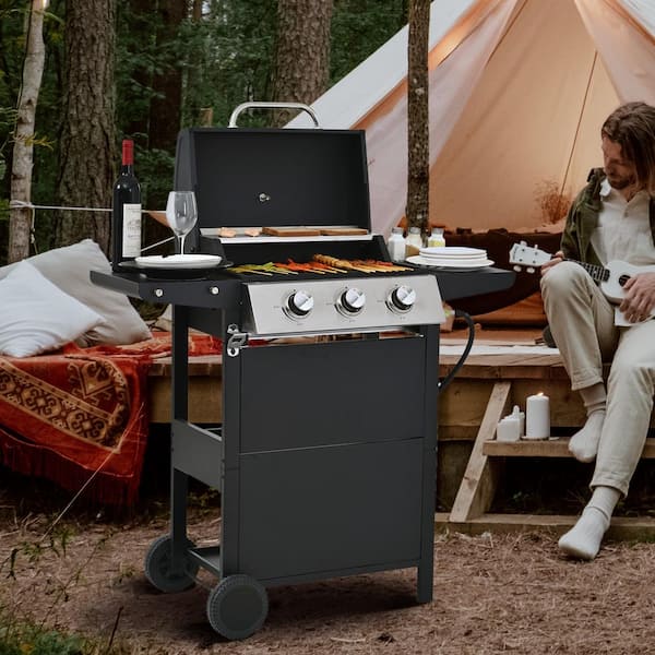 3-Burner 25,650 BTU Barbecue Grill, Patio Garden Stainless Steel Propane Grill with Cover in Black