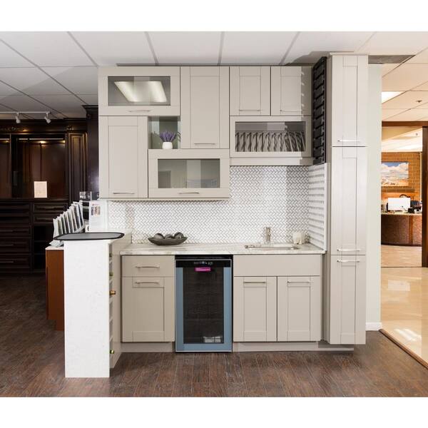 LIFEART CABINETRY Anchester Assembled 24 in. x 12 in. x 12 in. Wall Diagonal Cabinet with 1 Door in White