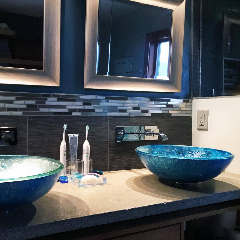 Verdazzurro 19'' Blue Glass Round Vessel Bathroom Sink