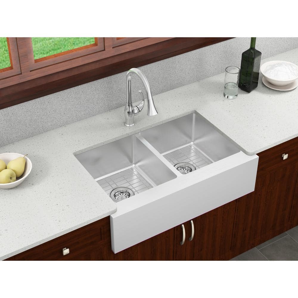 Lapeer 33'' Stainless Steel Double Bowl Farmhouse Sink