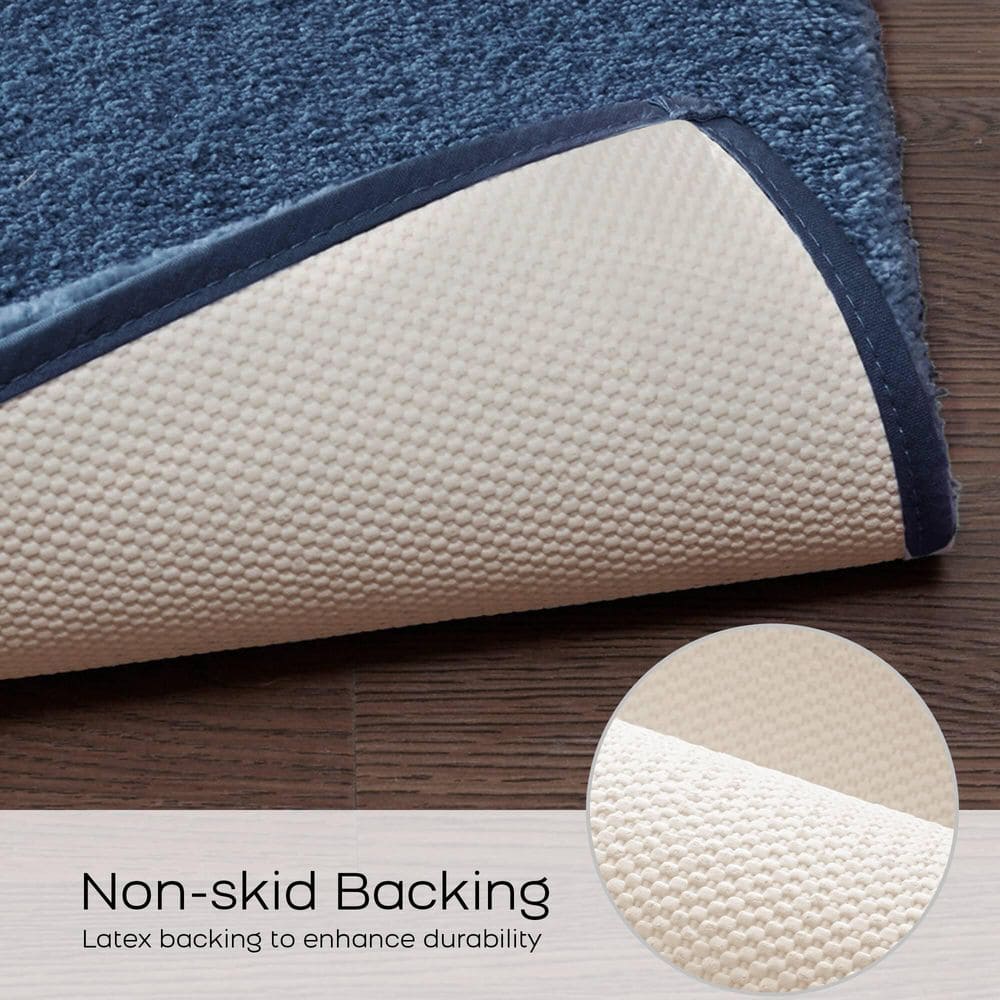 Blue Contour Microfiber Bath Rug with Quick-Dry Technology