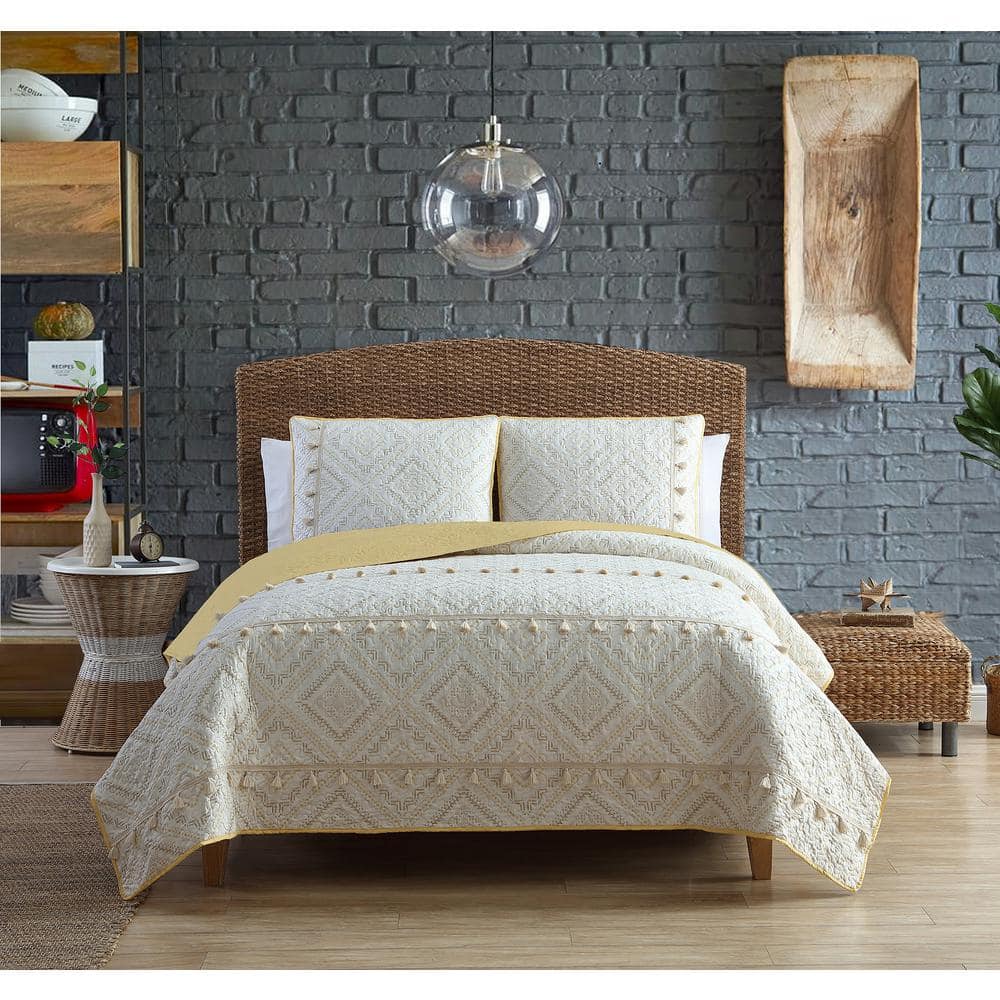 Skye Tribal Gold 3-Piece Soft Microfiber Quilt Set with Tassels - Full/Quee