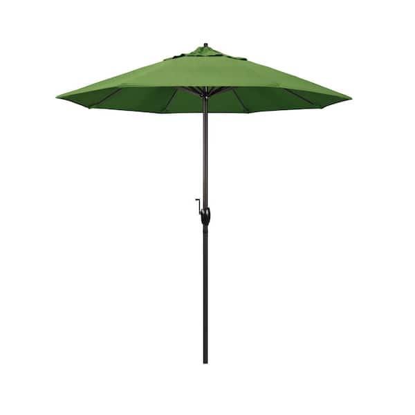 California Umbrella 7.5 ft. Bronze Aluminum Market Auto-Tilt Crank Lift Patio Umbrella in Spectrum Cilantro Sunbrella