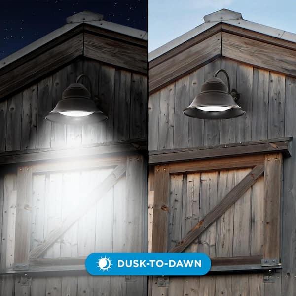 Panasonic YYY23060LB1LED照明L300 3500K防雨型 Commercial Electric 3500 Lumen Integrated LED Bronze Dusk to Dawn