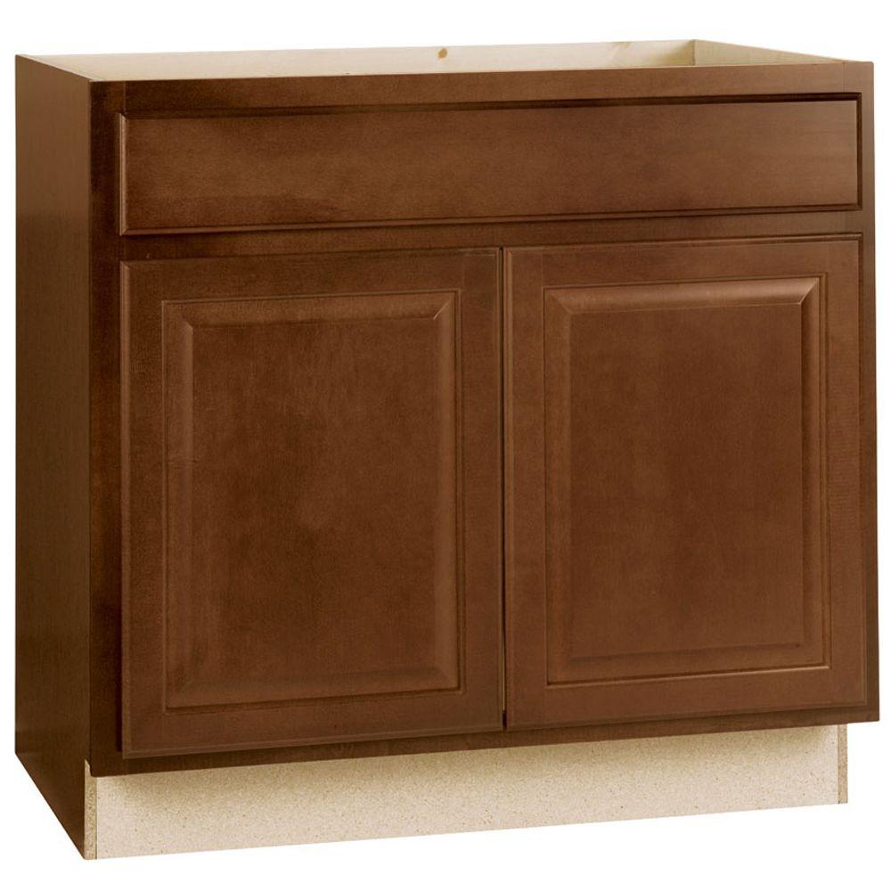Classic In Stock Kitchen Cabinets Kitchen Cabinets The Home Depot