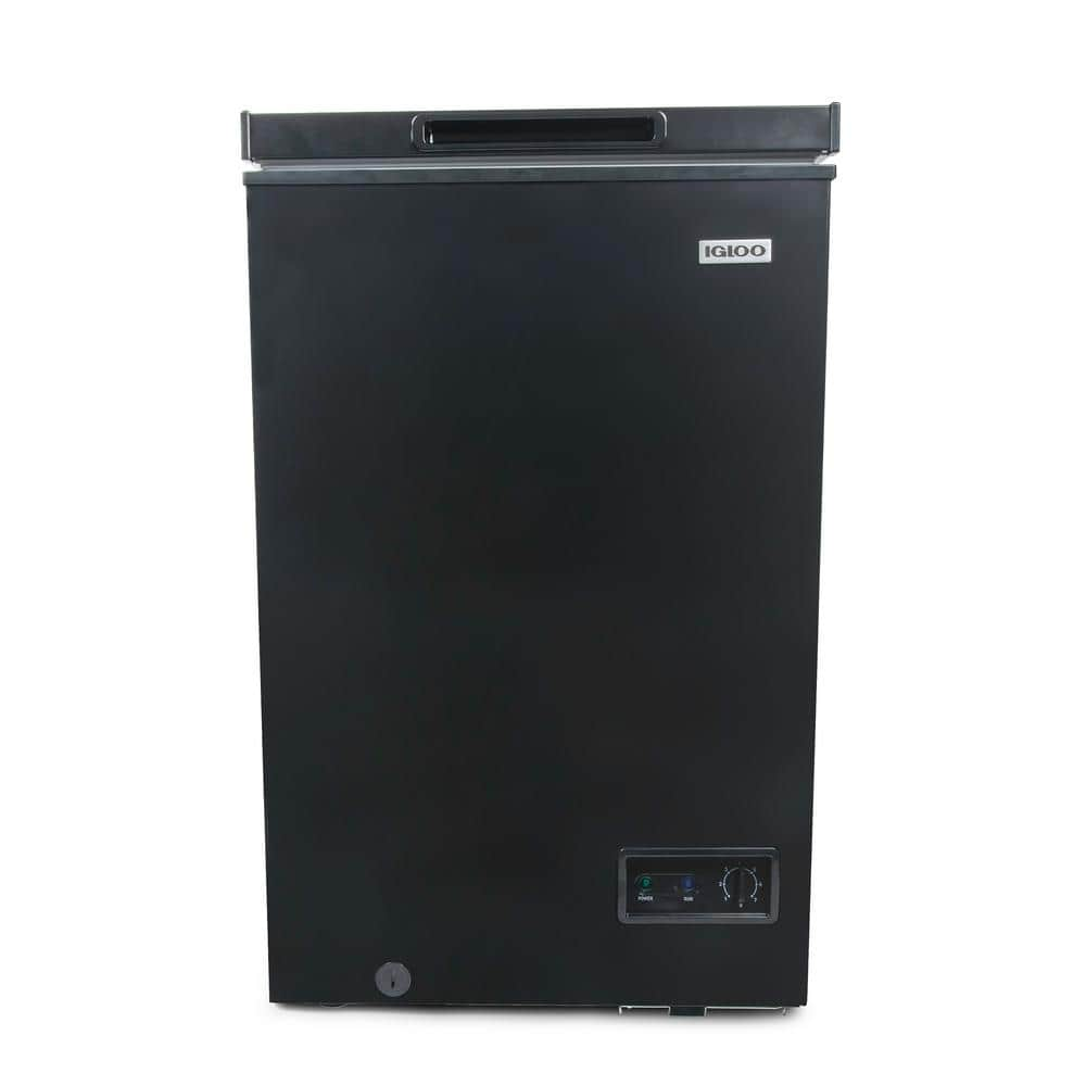 Igloo 21 In. 3.5 Cu.ft. Manual Defrost Chest Freezer In Black 