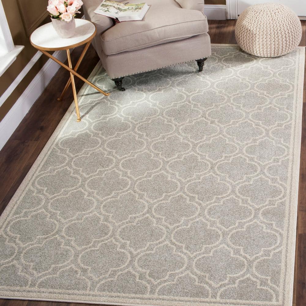 Ivory and Light Grey Geometric Synthetic 6' x 9' Area Rug