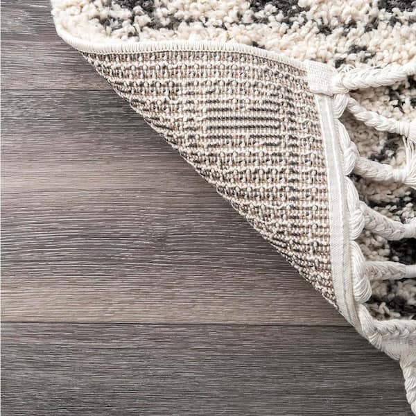 nuLOOM Vasiliki Moroccan Tassel Shag Off-White 5 ft. x 8 ft. Area Rug  GCDI02A-53077 - The Home Depot