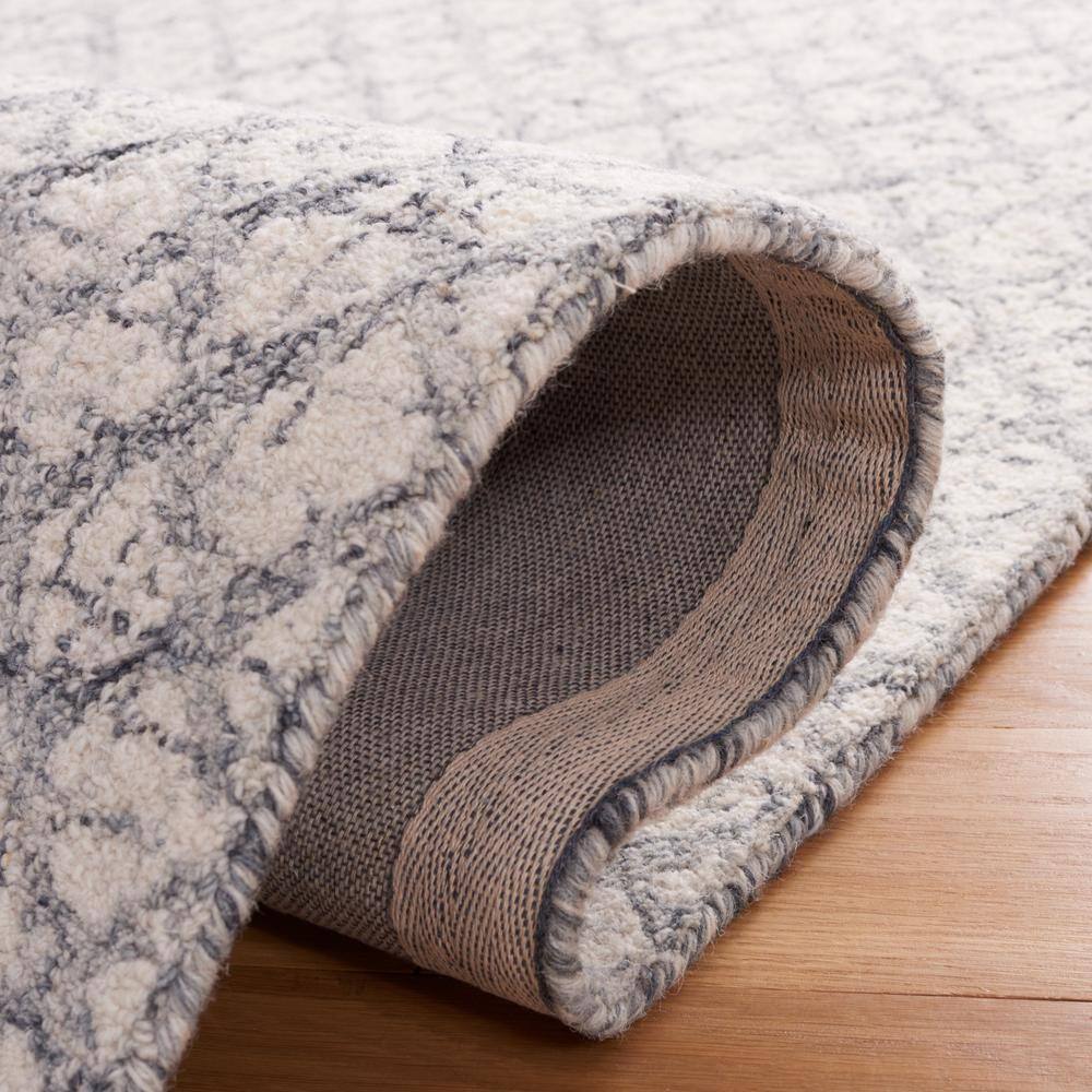 Hand-Tufted Abstract Grey/Ivory Wool Area Rug - 5'x8'