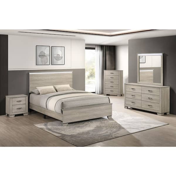 Steph 5-Piece Greige (Gray and Beige) Rustic Oak Wood Frame Queen Panel Bedroom Set With Chest