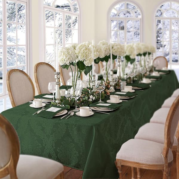 Elrene 60 in. W x 84 in. L OvaL Hunter Barcelona Damask Fabric Tablecloth