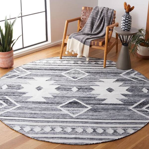 Kilim 7 ft. x 7 ft. Gray/Ivory Tribal Round Rug
