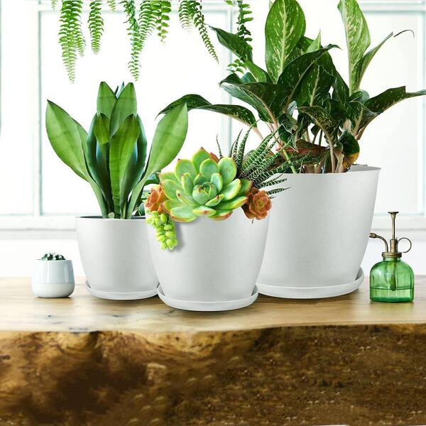 7.1/6.6/6/5.3/4.8 In Large White Plastic Round Planter Set (5-Pack