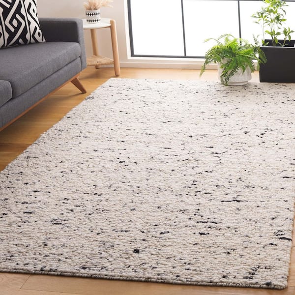 Natura 6 ft. x 9 ft. Light Gray/Ivory Patchy Solid Area Rug