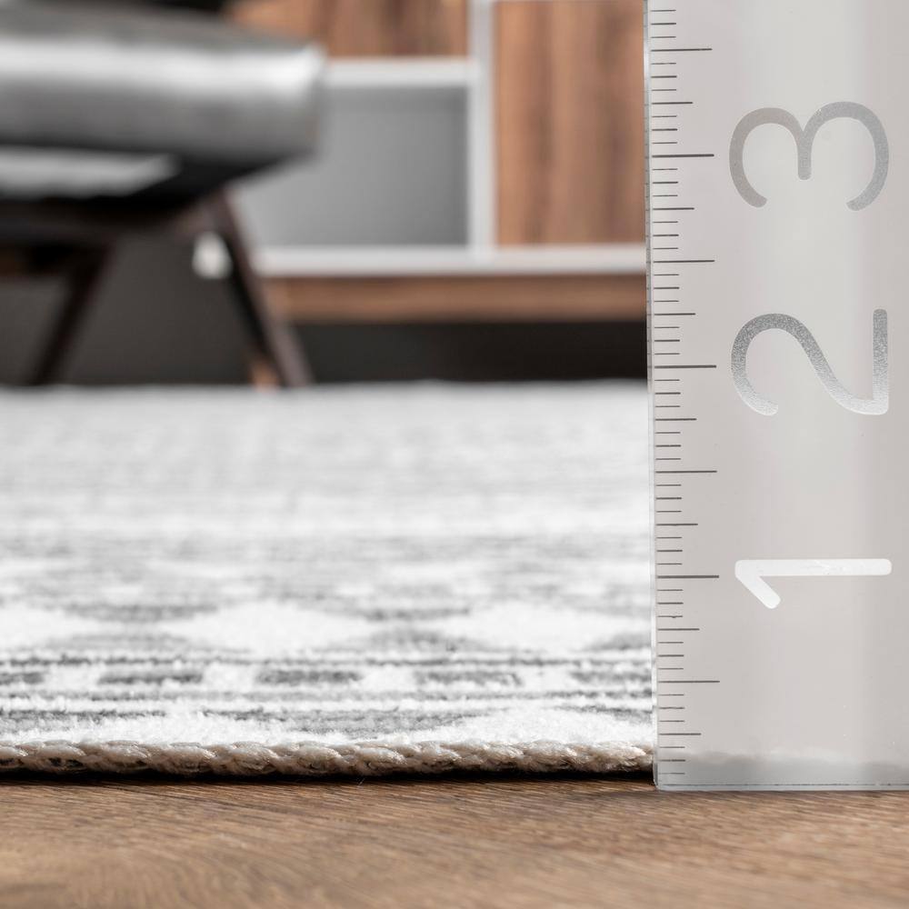 Eco-Friendly Geometric Gray Synthetic 5' x 8' Area Rug